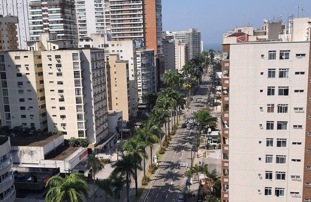 Dias, Sol e Mar no Coração do Gonzaga – Apto 3 quartos com ar e estacionamento