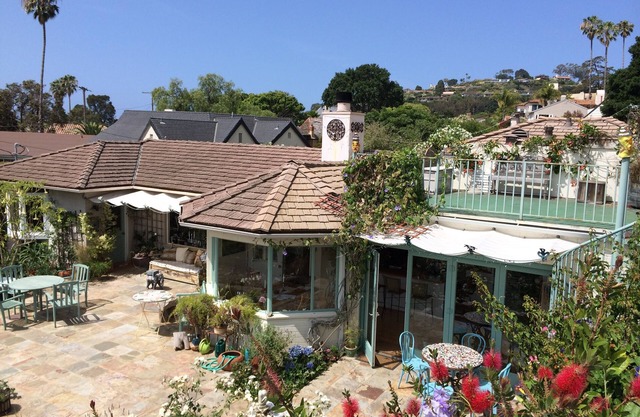 DISCOUNT: Secluded Fanciful View Home near Beaches, Town, Harbor. 30 day minimum