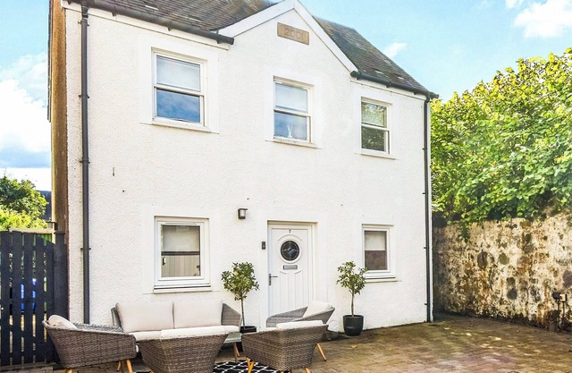 Discover luxury in Callander’s heart with this three-bedroom villa.