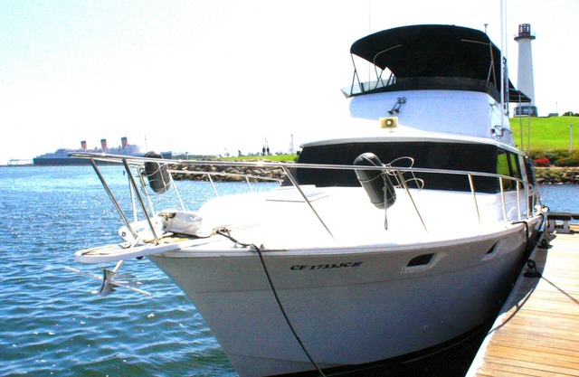 Dockside Boat & Bed Long Beach