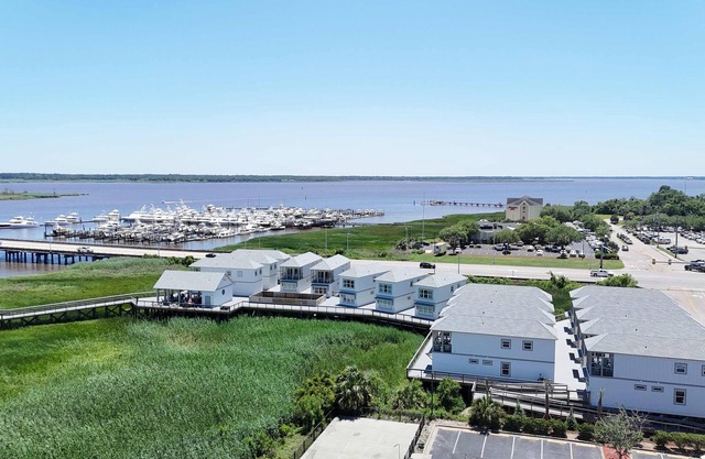 Dockside Villas @ Winyah Bay Club!