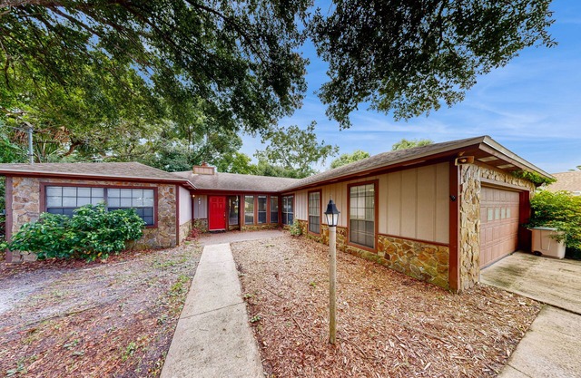 Dog-Friendly Home with outdoor patio and private gazebo