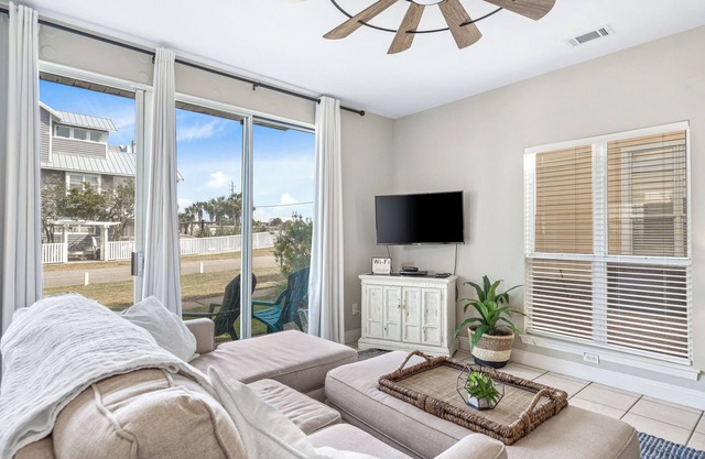 Dog Friendly Nantucket 10B