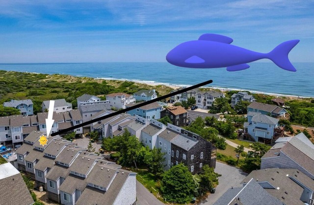 Dogs stay FREE! 2-min walk to beach-2Bedrooms-3Beds -3Baths-Pool-Linens Provided