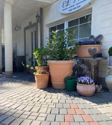 Domki i Apartamenty El-Piero