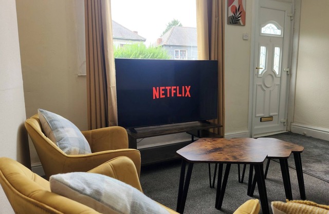 Doncaster Serviced Accommodation - 3 Bed House- Ideal for Contractors/Families