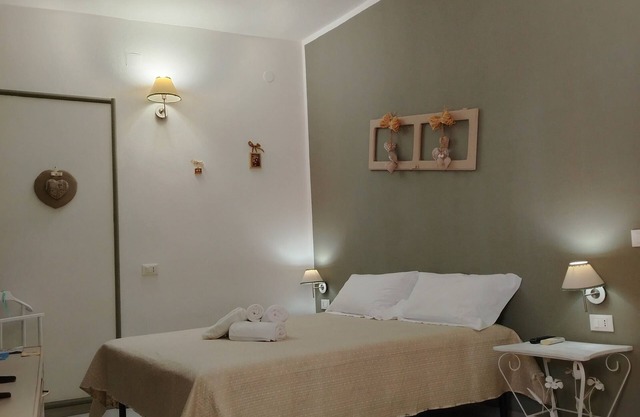 Double room with private bathroom