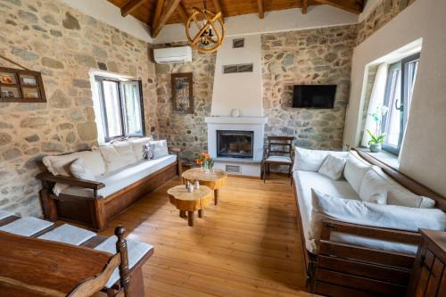 Doukas Village House