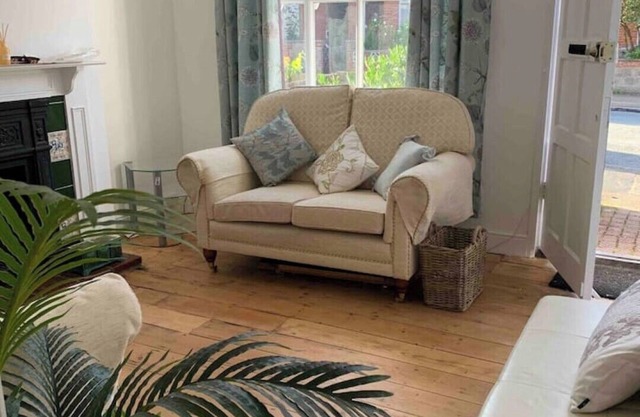 Dovedale House stylish City Terrace