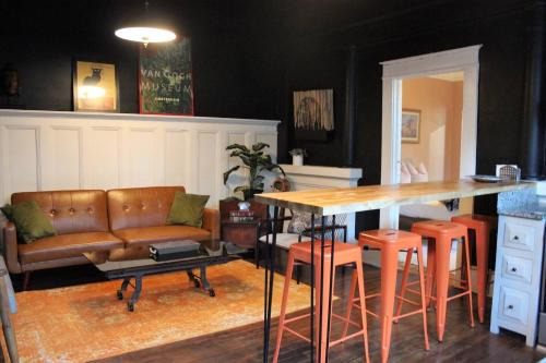Downtown Casa Mina Casita Free Parking