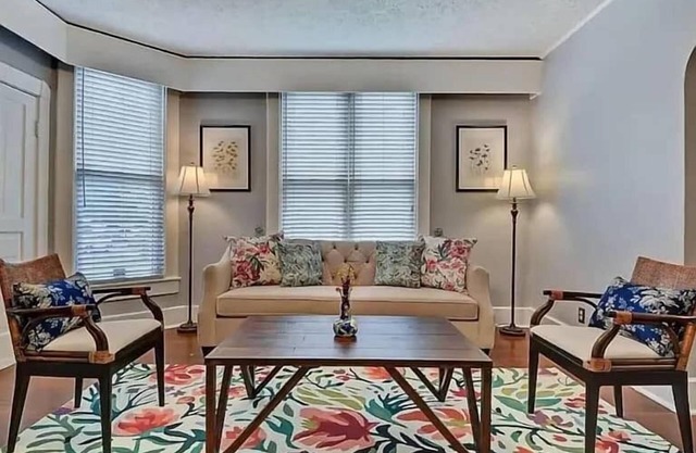 Downtown Indy Comfort | 5BR, 2BA Sleeps 12