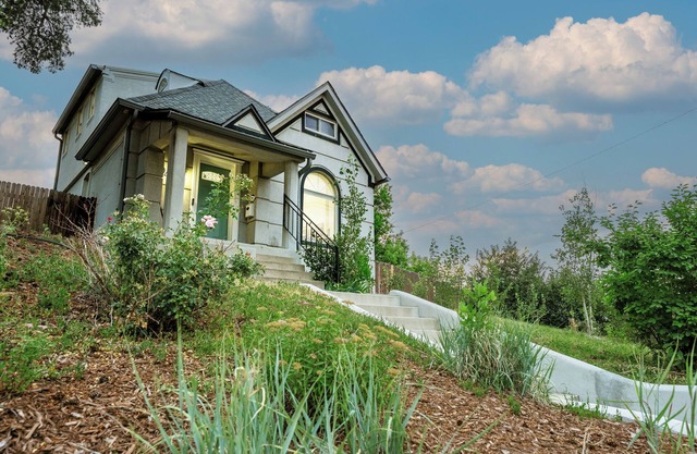 Downtown, Red Rocks, Broncos & Mountains