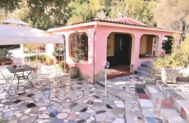 DOXINA - BeLocations House surrounded by nature