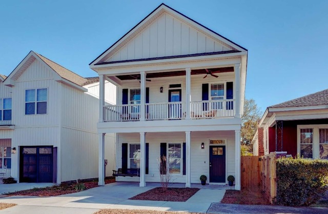 Dreamland in the Brooklyn Arts District