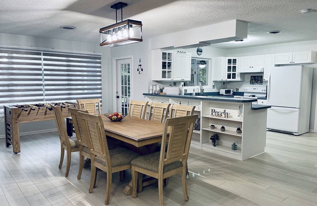 Dreamy VeroBeach House Perfect for Family Getaway