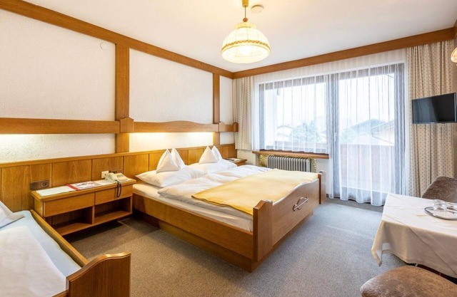 Dreibettzimmer - Frühstückspension Appartements Wasserer