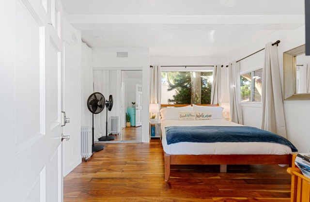 Driftwood Club - Danya's Room (dog friendly)