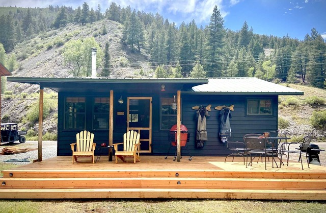 Driftwood - Ox Yoke #8 - Newly Updated Cabin That Sits Along the Lake Fork of the Gunnison River