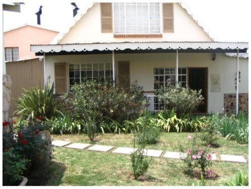 Dullstroom Artist Cottages