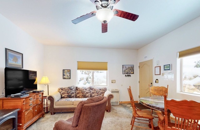 Duplex apartment in prime location with Yosemite National Park