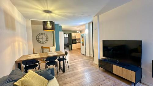 Duplex au Coeur de ville, entre Plage et Port