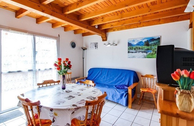 Duplex T3, 7 pers, quiet, terrace, parking, near Luz-Saint-Sauveur