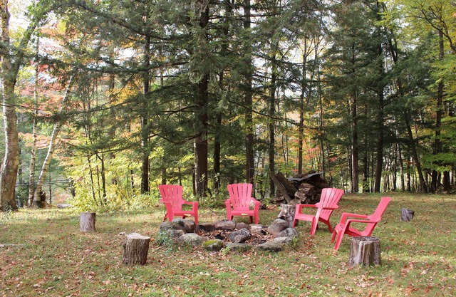 Dylann's Retreat - A Rustic 1920's Adirondack Camp