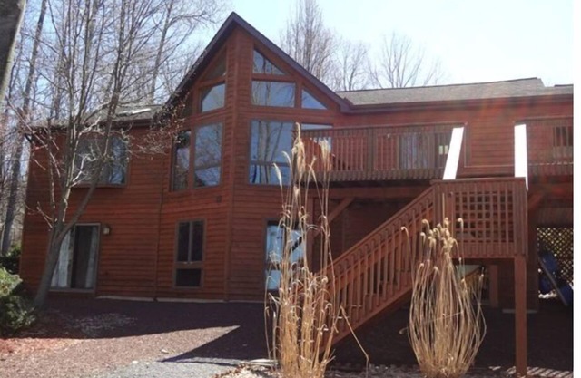 Eagle Rock Resort Lake house- ER property owners only- Share lot # when booking