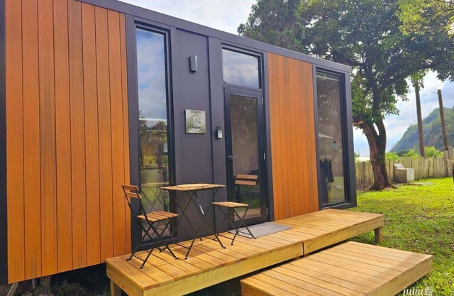 East Village Inn 2 by Tiny Away (東村小棧2)