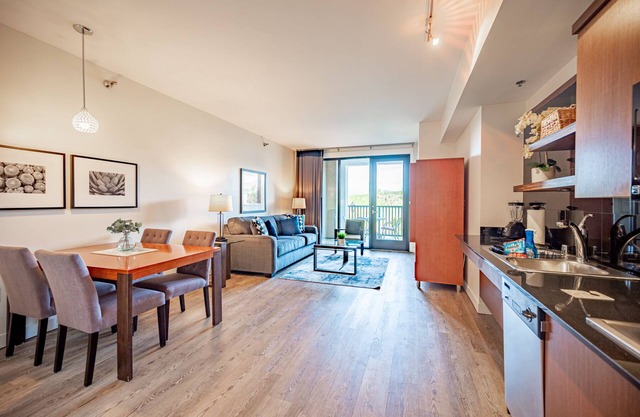 Easy Access Suite with Lake Views!