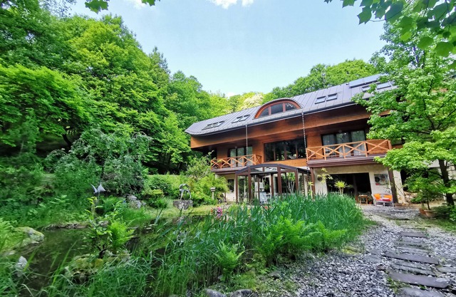 Eco Dream Pension* + 3 ha garden