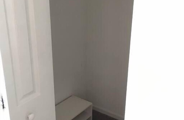 Economical Sleep Room * Comfy * Use of Whole House