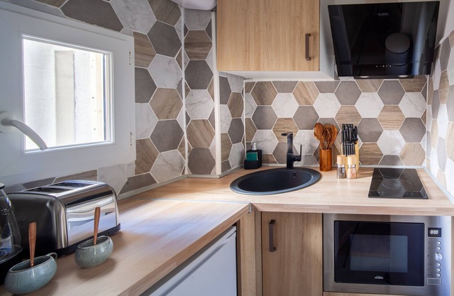 Eiffel Tower Rue Cler