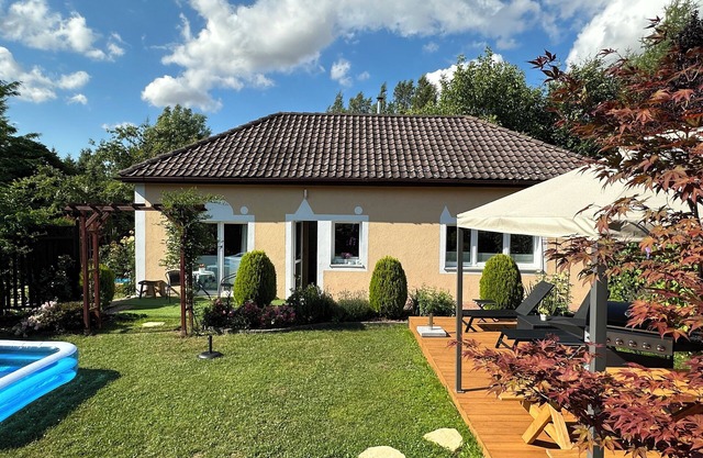 Einzigartiges Ferienparadies in Einem 6000 m2 Garten für Erholung und Romantik