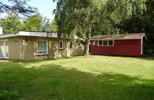 Ejerslev Lyng/Mors. 80 m2 pleasant concrete holiday house. 100 m. to the beach.
