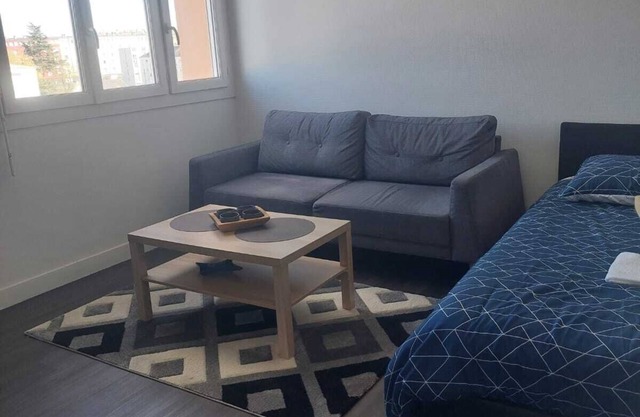 Elégant Apt Meublée et Équipé de 32m²