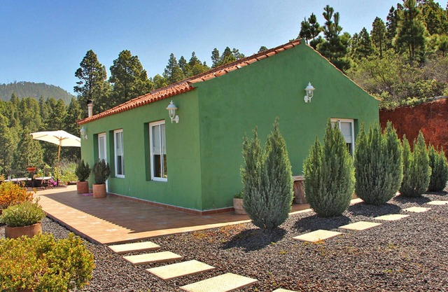 El Topo, Spain