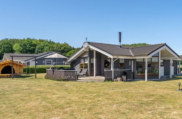 "Ela" - 500m from the sea by Interhome