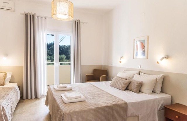 ELEŌNAS Anex Apartments