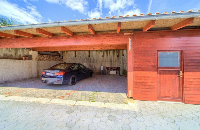 Elegant and Vibrant Apartment with Terrace and Sea View - Two Bedroom Apartment with Terrace and Sea View