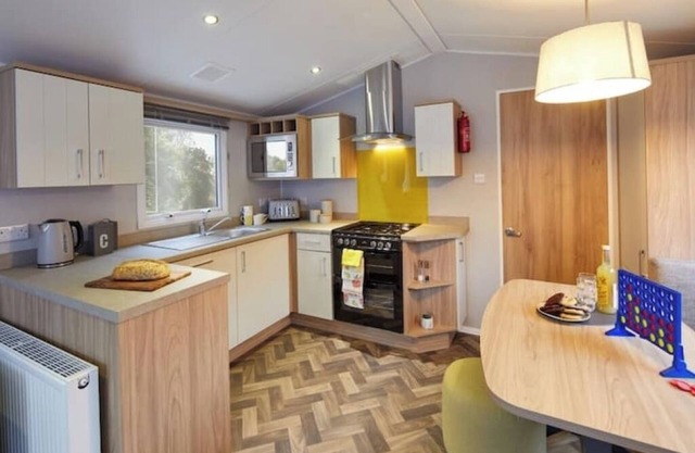 Elegant Castleton 2 bed