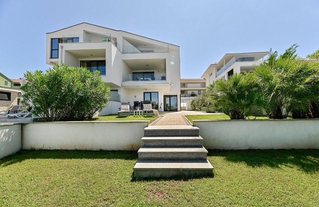 Elegant luxury apartment Nika* with a large terrace on Krk