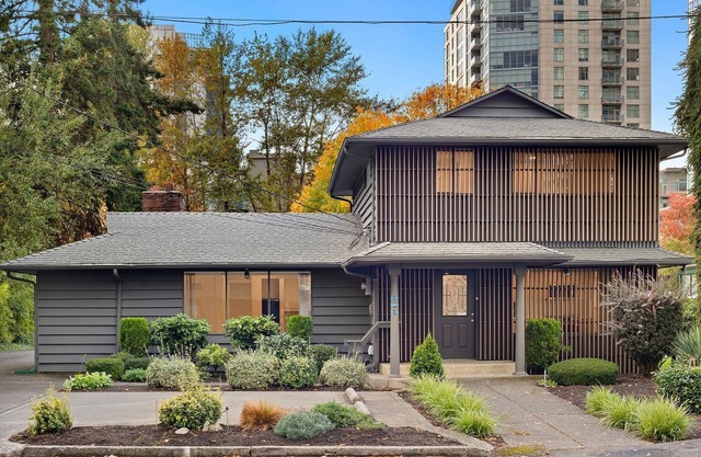 Elegant Luxury Home in Prime Downtown Bellevue