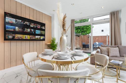 Elegant Oasis - 2 Bed - Garden - 65 inch TV & Netflix