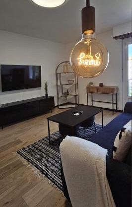 Elegant & Peaceful - Private Parking