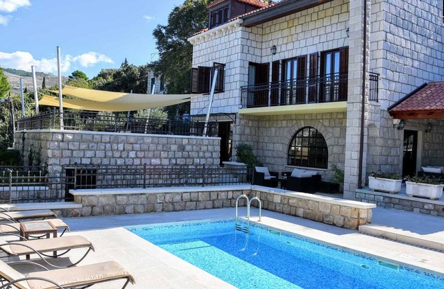 Elegant pet friendly villa in Dubrovnik