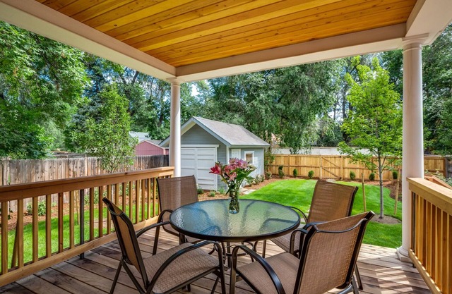 Elegant & Spacious Retreat in the Heart of Old Town – Perfect for Groups