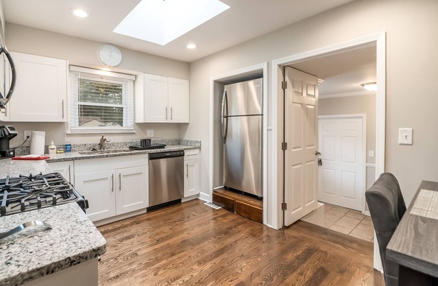 Elgin Rental- Jay Stn