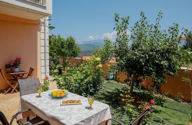 Elisso rose garden apartment