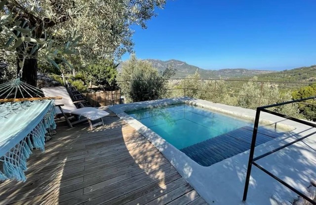 ELS ABATS - House with stunning views and private pool - Free Wifi